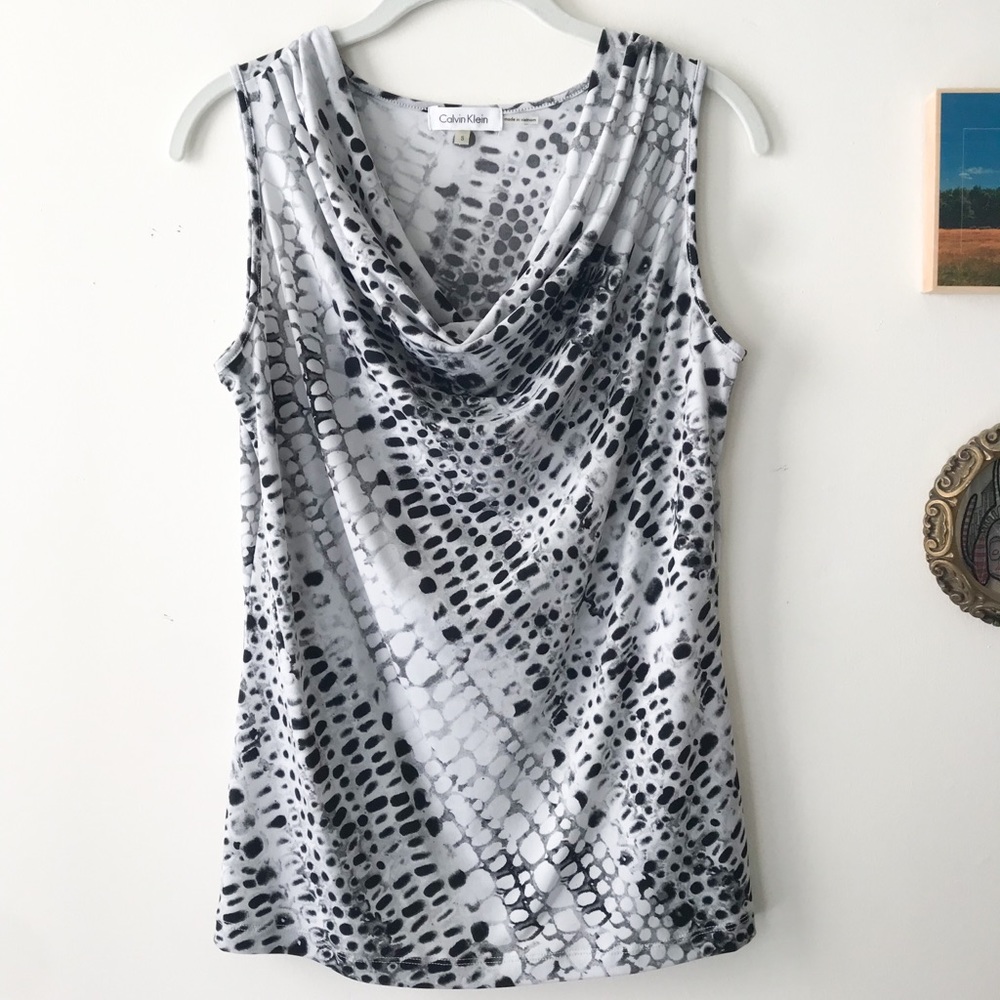 Calvin Klein sleeveless size S